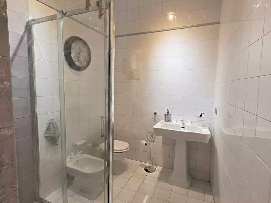 Immagine 11 di Quadrilocale in vendita  in Corso Martiri della Libertà a Brescia