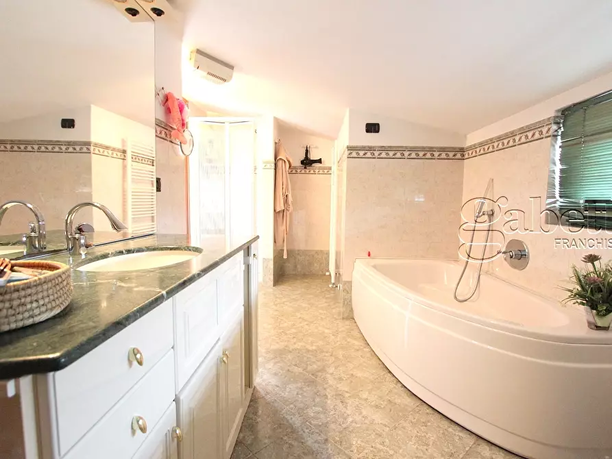 Immagine 27 di Villa in vendita  in Via Luigi Pirandello a Nerviano