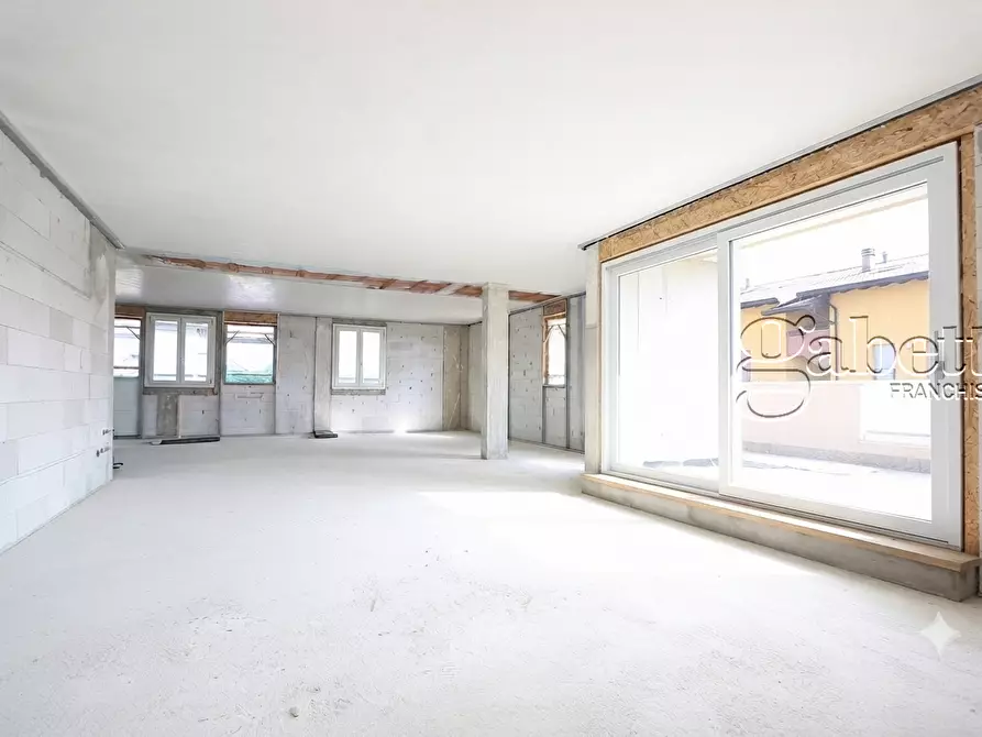 Immagine 4 di Quadrilocale in vendita  in Via Antonio Vivaldi a Dairago