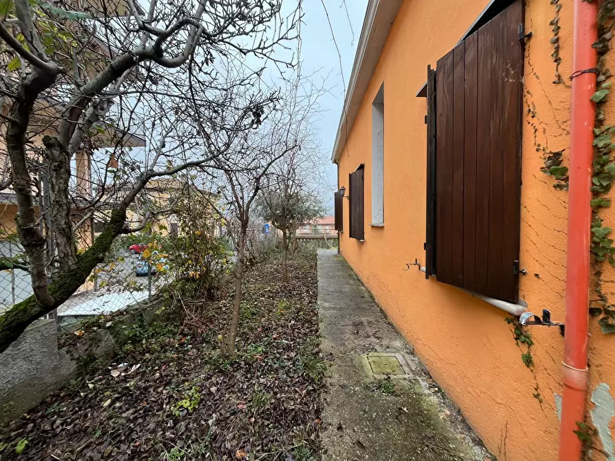 Immagine 30 di Villa in vendita  in Via XXIV Maggio 140 a Novafeltria