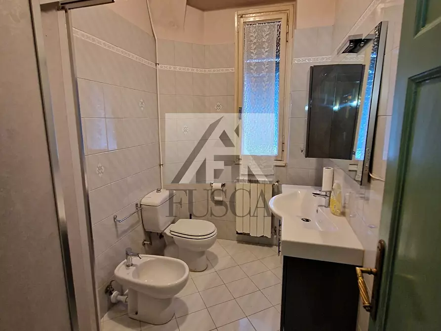 Immagine 18 di Quadrilocale in vendita  in Via di Salicchi a Lucca