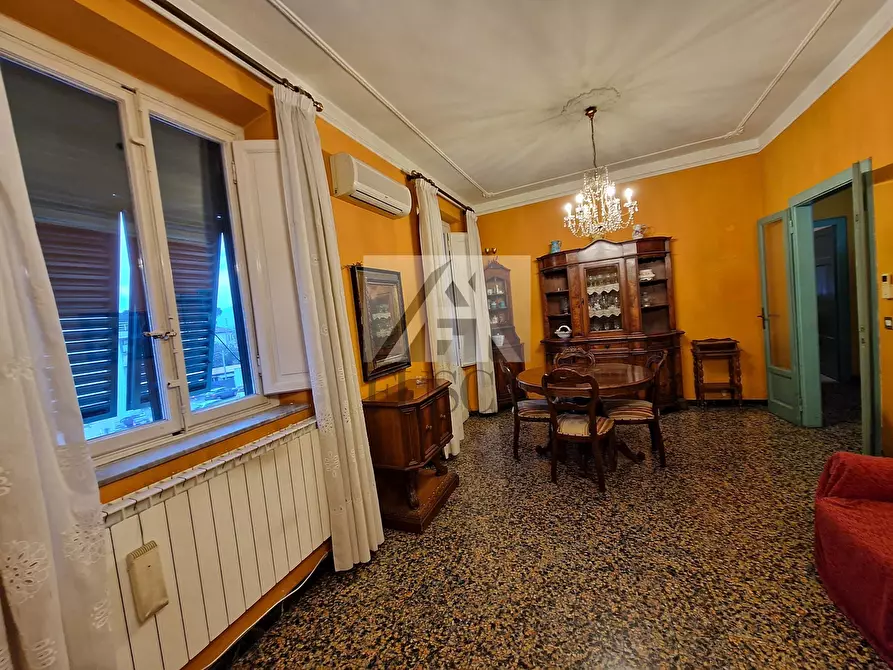 Immagine 2 di Quadrilocale in vendita  in Via di Salicchi a Lucca