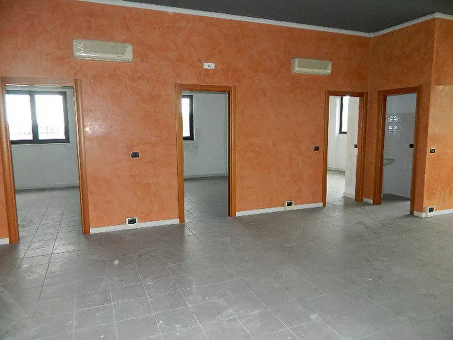 Immagine 7 di Capannone industriale in affitto  in Via Ceppo di Melo a Lucca