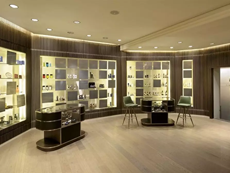 Immagine 3 di Palazzo in vendita  in Via Banchieri a Lucca