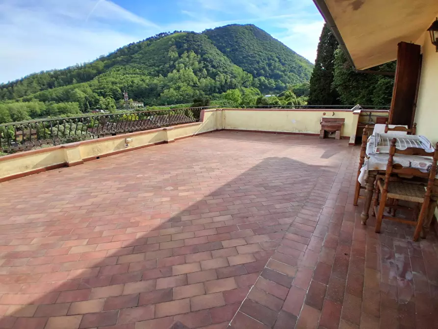 Immagine 20 di Villa in vendita  in via vecchia i a Lucca
