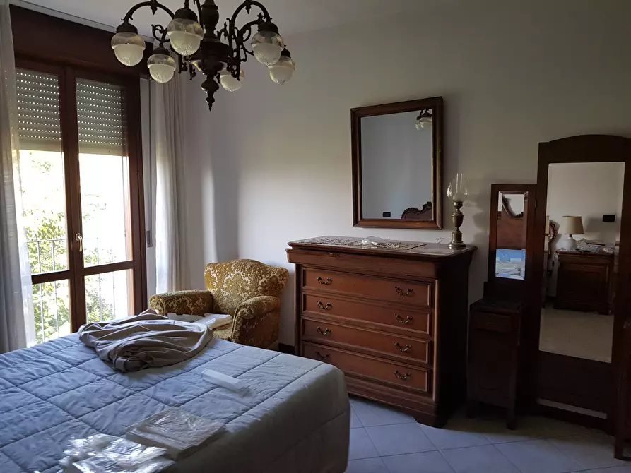 Immagine 7 di Trilocale in vendita  in Via Romana a Capannori