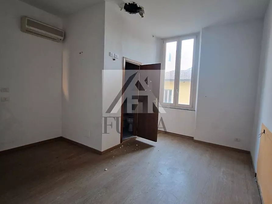 Immagine 25 di Albergo/B&B/Residence in vendita  in Viale Giosuè Carducci 33 a Viareggio