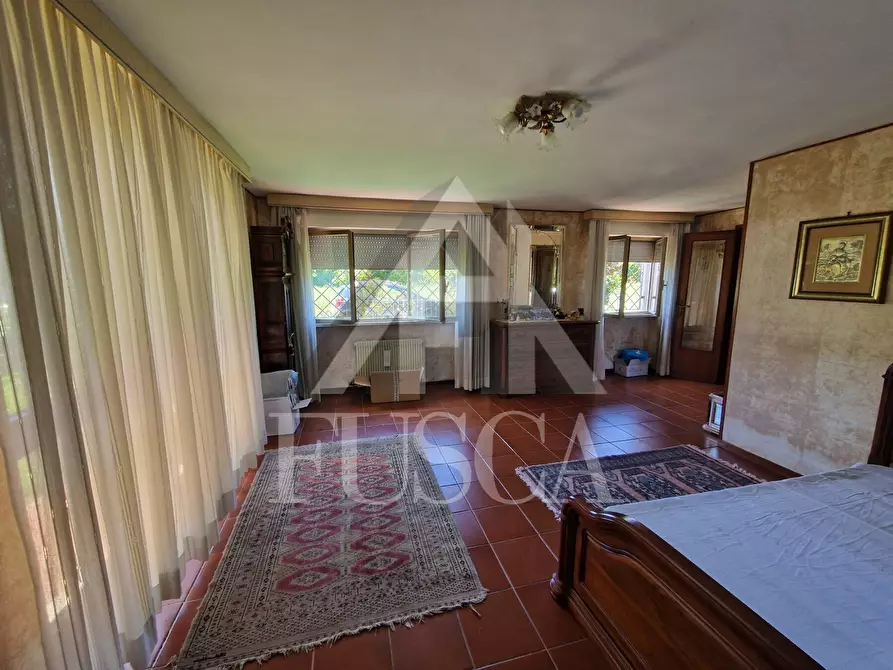 Immagine 4 di Villa in vendita  in Via G. Amendola a Lucca