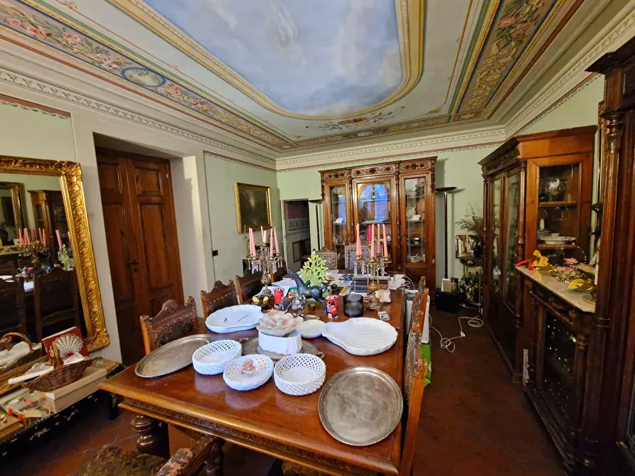 Immagine 4 di Pentalocale in vendita  in piazza san pietro somali a Lucca