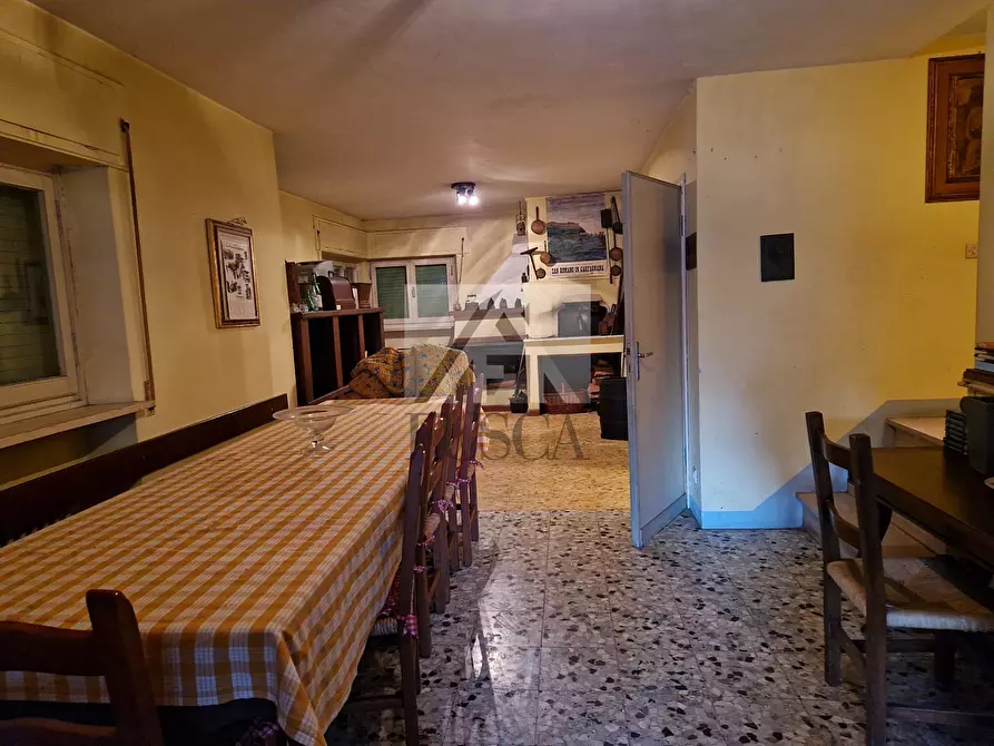 Immagine 13 di Villa in vendita  in Viale Lazzaro Papi a Lucca