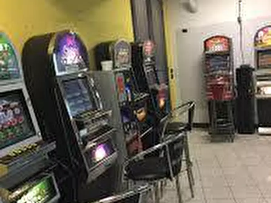 Immagine 10 di Tabaccheria in vendita  in Porta San Maria a Lucca