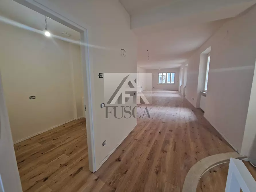 Immagine 8 di Pentalocale in vendita  in Via San Paolino a Lucca