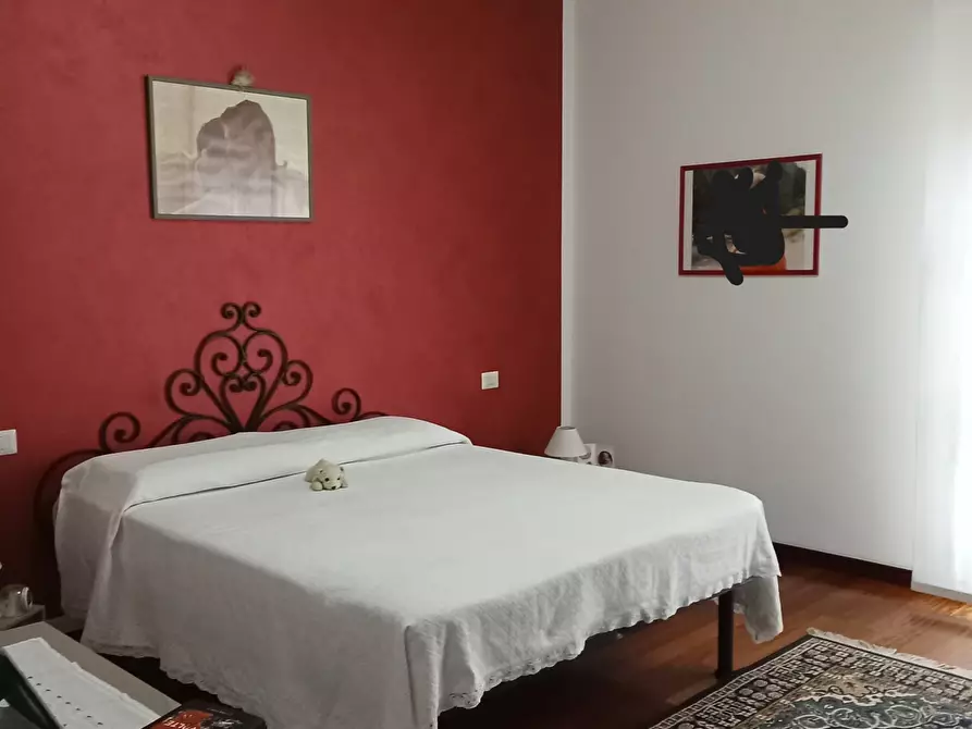 Immagine 7 di Casa semindipendente in vendita  a Viareggio