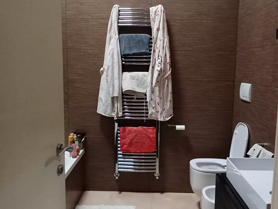 Immagine 15 di Casa semindipendente in vendita  a Viareggio