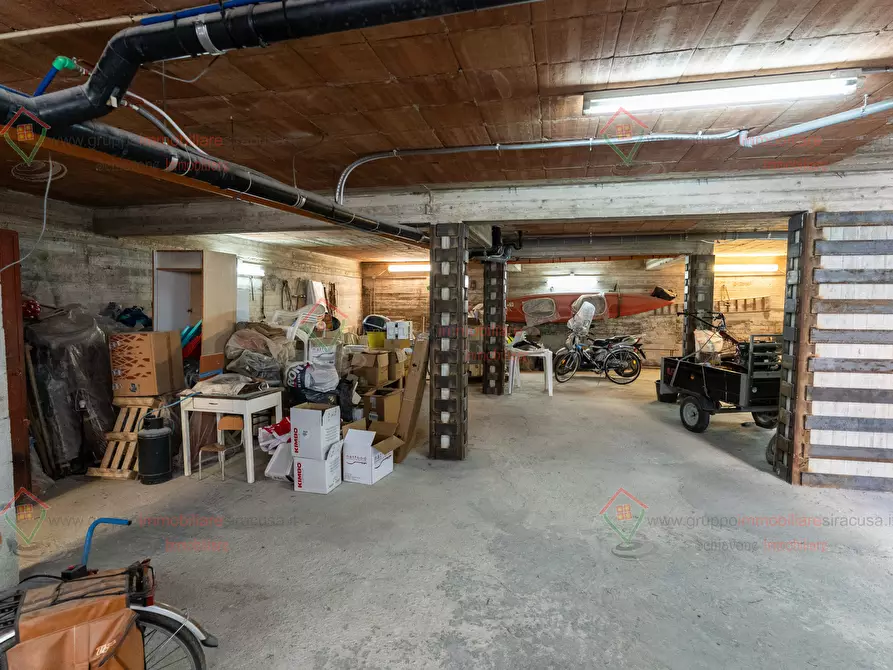 Immagine 35 di Casa indipendente in vendita  a Siracusa
