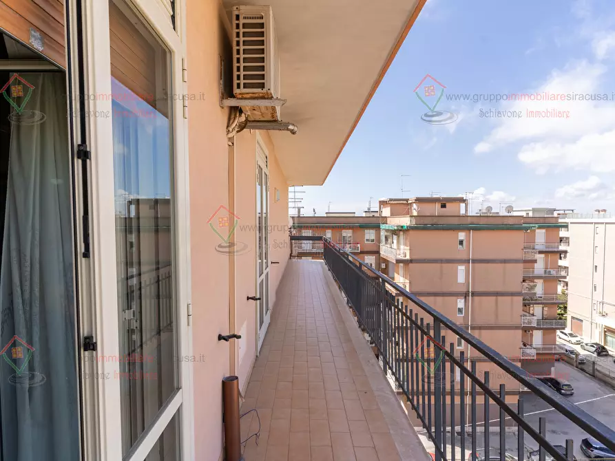 Immagine 19 di Quadrilocale in vendita  a Siracusa