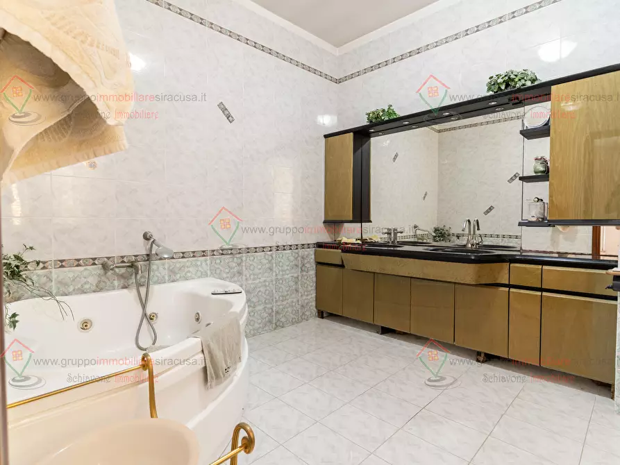 Immagine 27 di Attico in vendita  a Siracusa