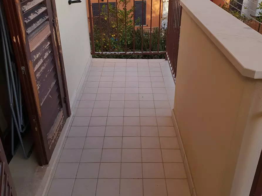 Immagine 15 di Bilocale in affitto  a Siracusa