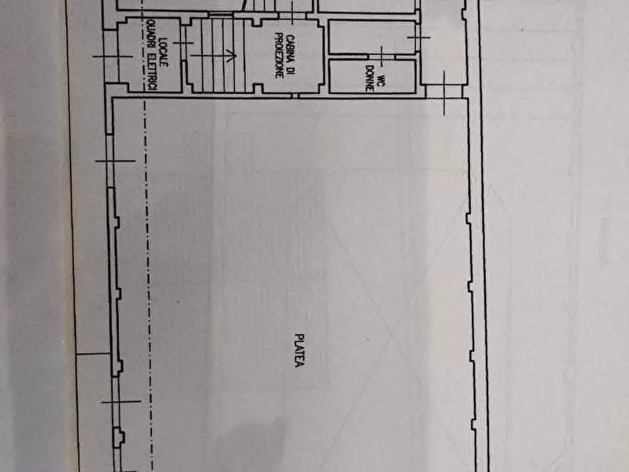 Immagine 25 di Locale commerciale in vendita  a Siracusa