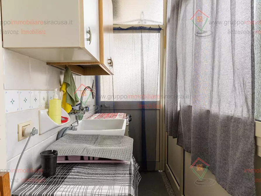 Immagine 15 di Trilocale in vendita  a Siracusa
