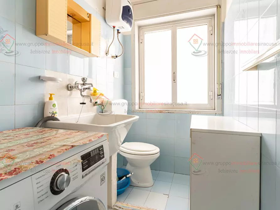 Immagine 10 di Trilocale in vendita  a Siracusa