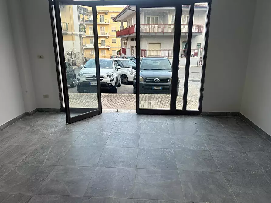 Immagine 5 di Locale commerciale in affitto  a Siracusa