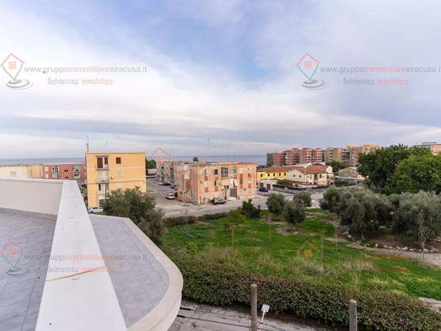 Immagine 30 di Trilocale in vendita  a Siracusa