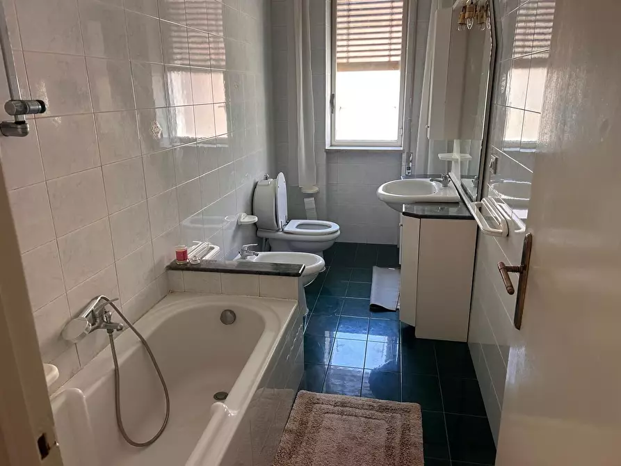 Immagine 6 di Quadrilocale in affitto  a Siracusa