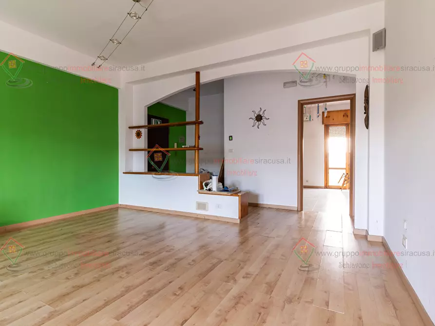 Immagine 2 di Pentalocale in vendita  a Siracusa