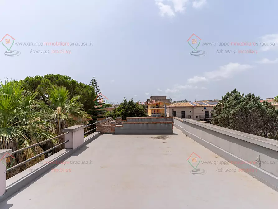Immagine 26 di Villa in vendita  a Siracusa