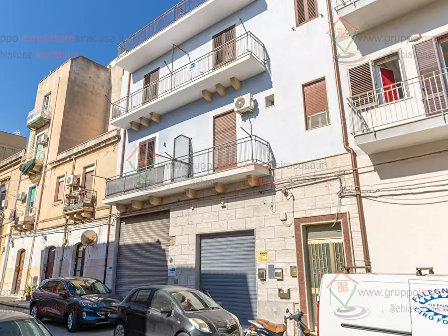Immagine 11 di Garage in vendita  a Siracusa