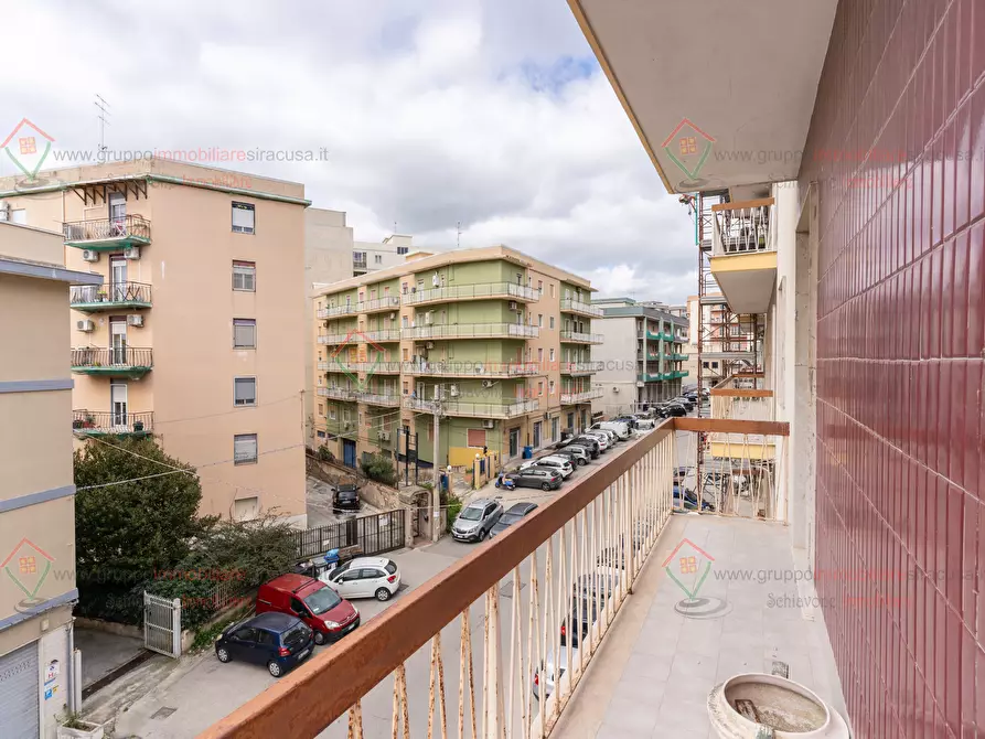 Immagine 21 di Pentalocale in vendita  a Siracusa