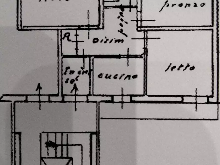 Immagine 10 di Trilocale in vendita  a Siracusa