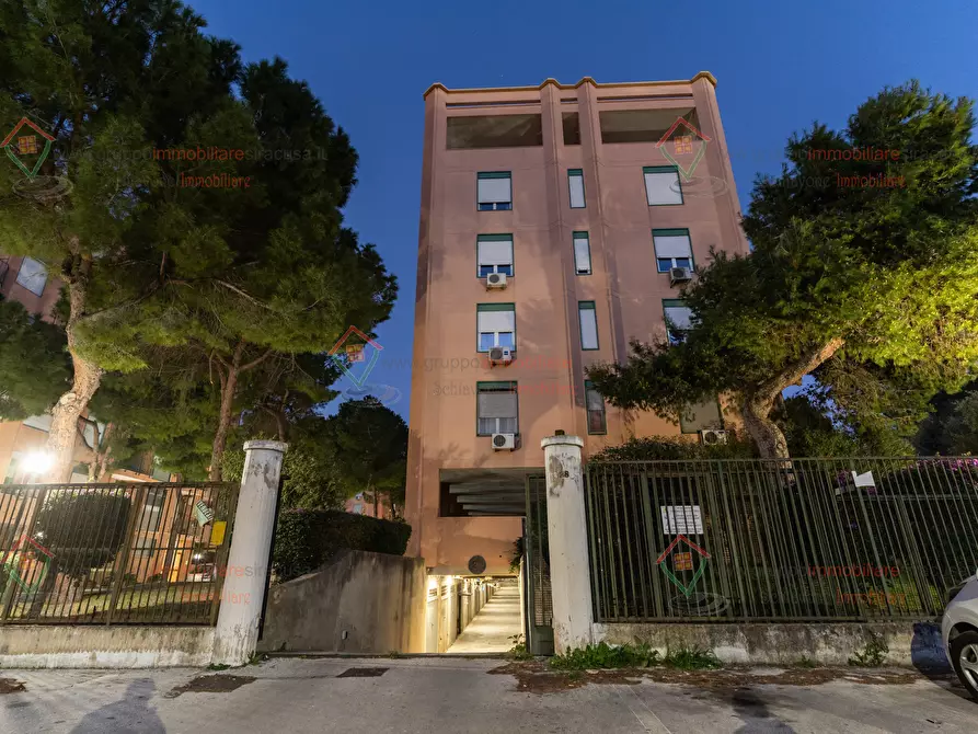 Immagine 1 di Garage in vendita  a Siracusa