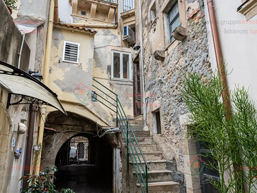Immagine 25 di Trilocale in vendita  a Siracusa