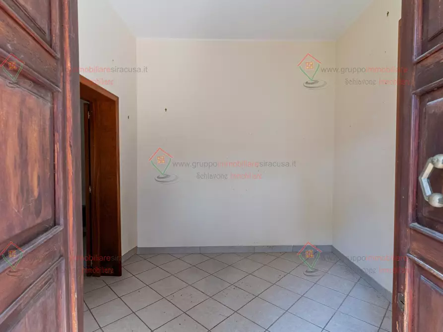 Immagine 32 di Villa in vendita  a Siracusa