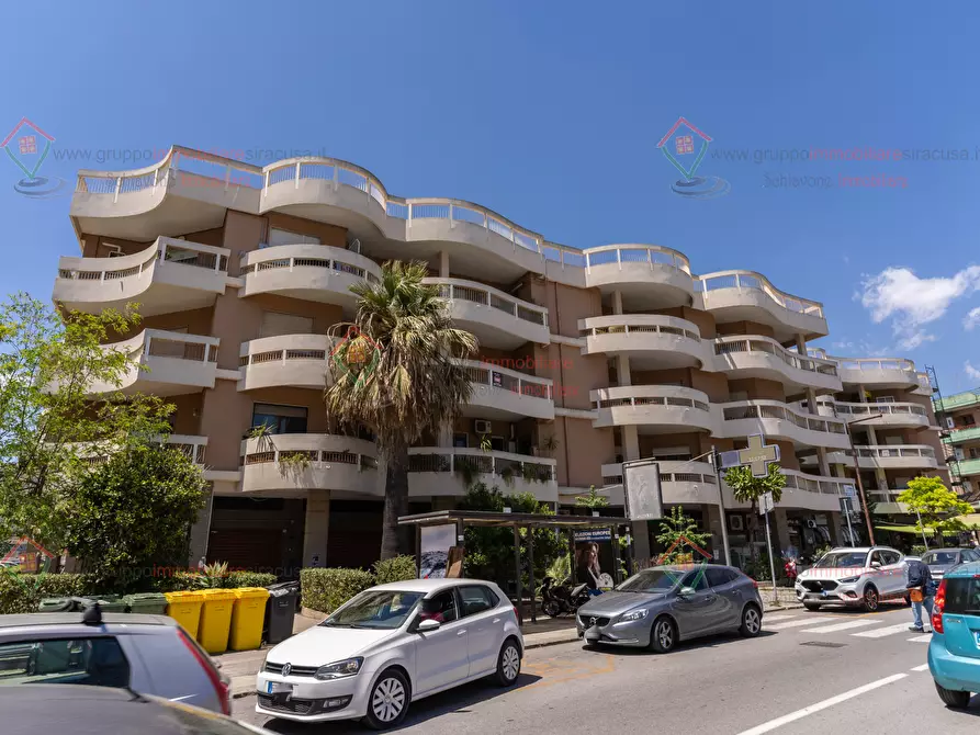 Immagine 30 di Pentalocale in vendita  a Siracusa