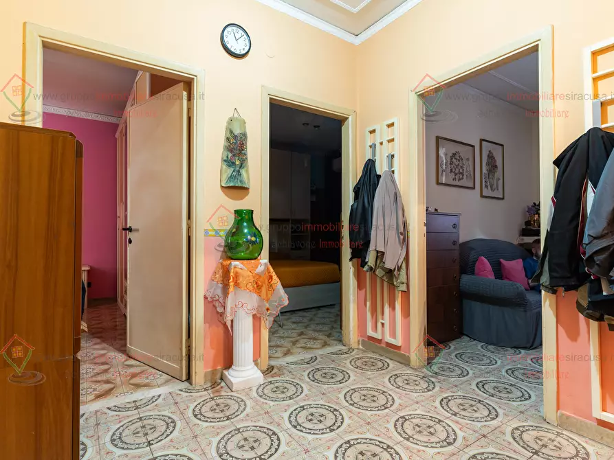 Immagine 8 di Trilocale in vendita  a Siracusa