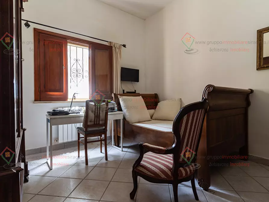 Immagine 21 di Villa in vendita  a Siracusa