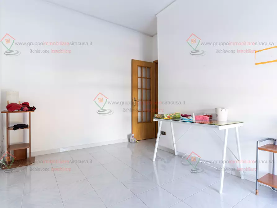 Immagine 19 di Pentalocale in vendita  a Siracusa