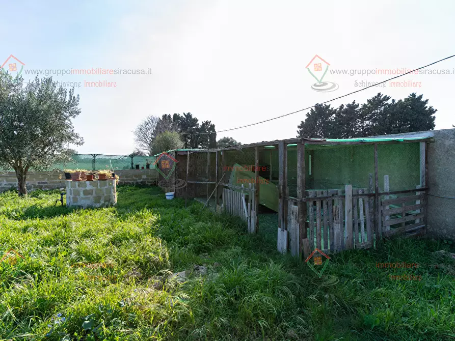 Immagine 10 di Terreno edificabile in vendita  a Siracusa
