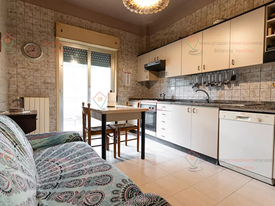 Immagine 10 di Quadrilocale in vendita  a Siracusa