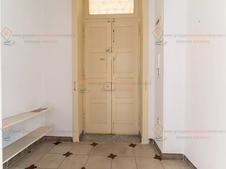 Immagine 5 di Trilocale in vendita  a Siracusa