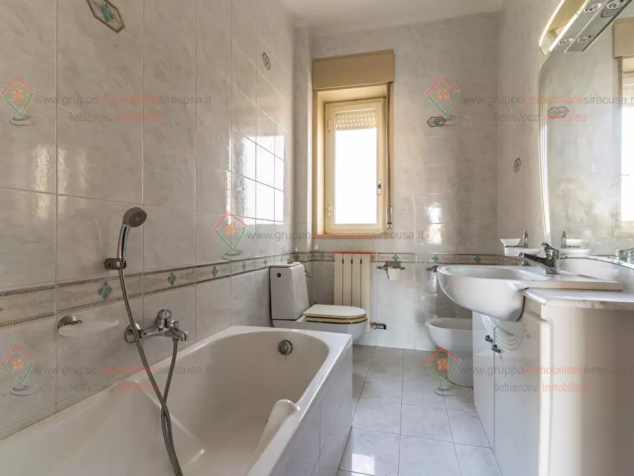 Immagine 20 di Pentalocale in vendita  a Siracusa