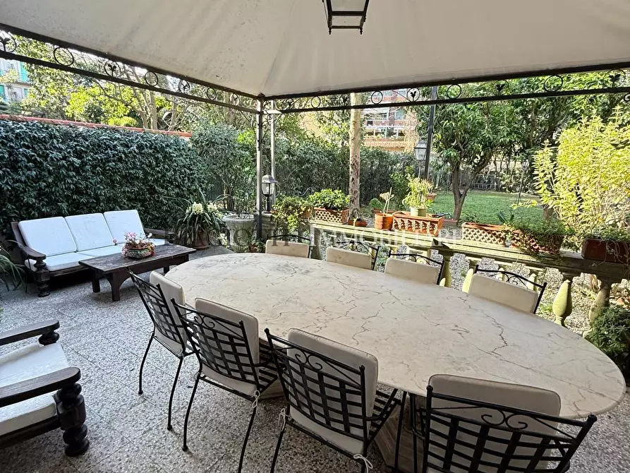 Immagine 7 di Porzione di casa in vendita  a Livorno