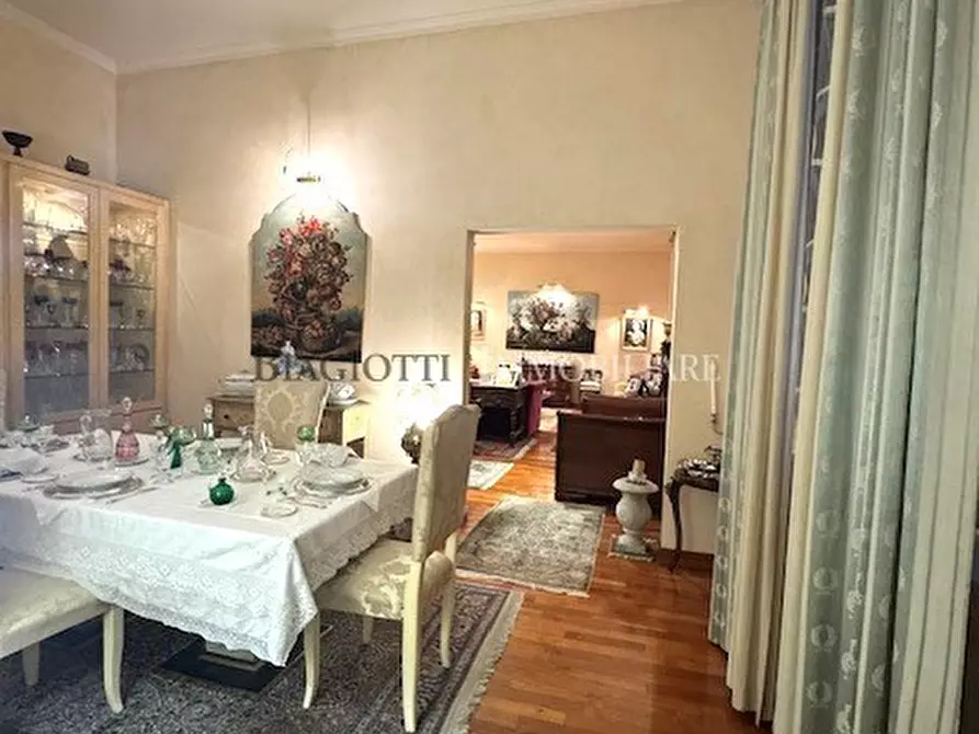 Immagine 16 di Pentalocale in vendita  in viale italia a Livorno