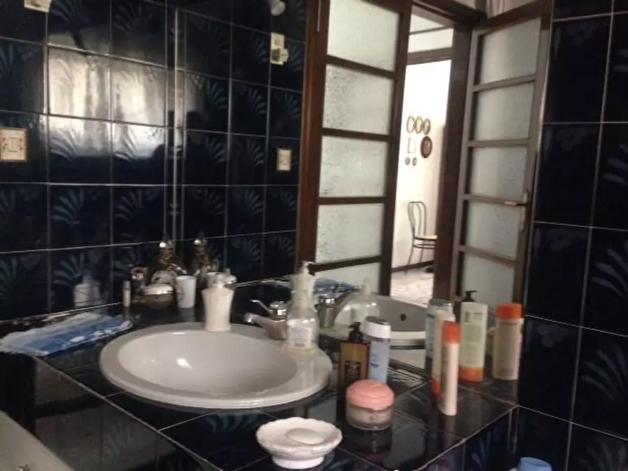 Immagine 22 di Casa semindipendente in vendita  a Livorno