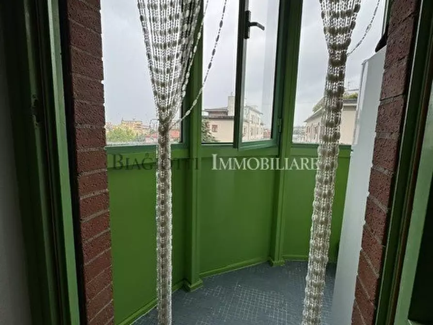 Immagine 8 di Trilocale in vendita  a Livorno
