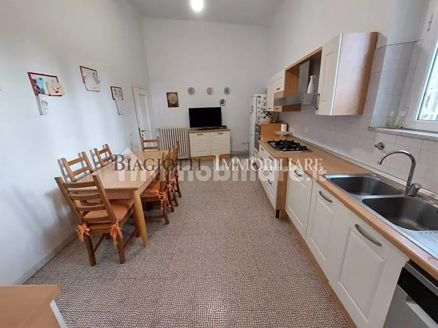 Immagine 33 di Casa semindipendente in vendita  a Livorno