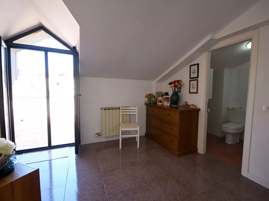 Immagine 16 di Casa semindipendente in vendita  in SP30 213 a Ameglia